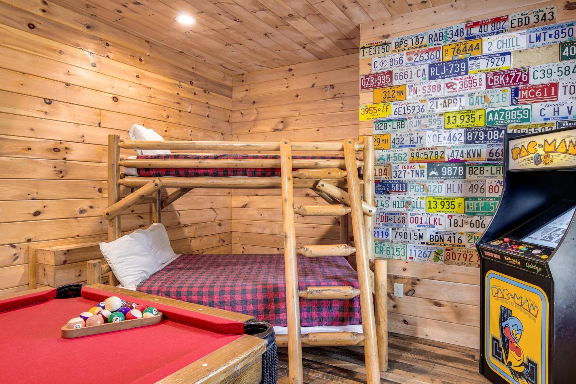 Riverfront Cabin With Hot Tub - 3 Miles To Dollywood Pigeon Forge Eksteriør billede